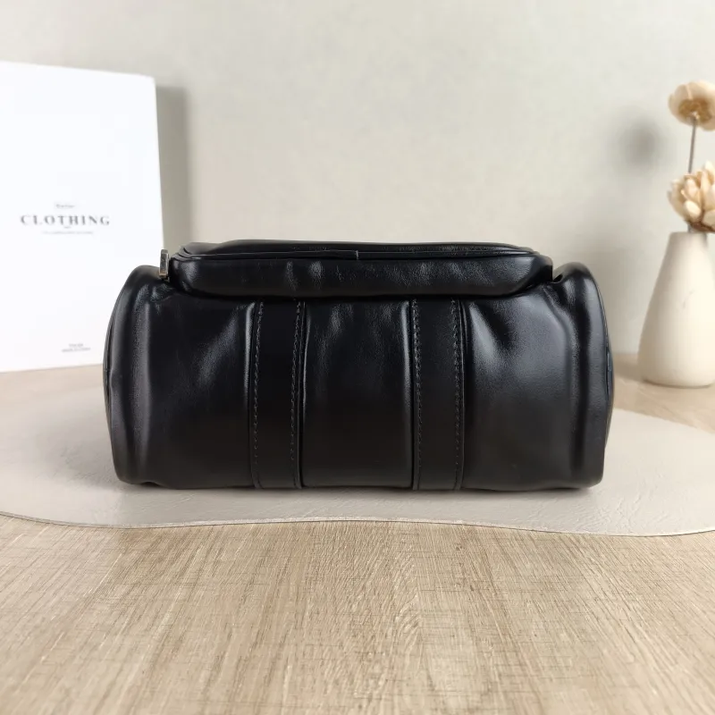 Louis Vuitton Crossbody Bag Keepall Cargo 25 Medium 25 × 11 × 15 cm — cover view 5 of 5