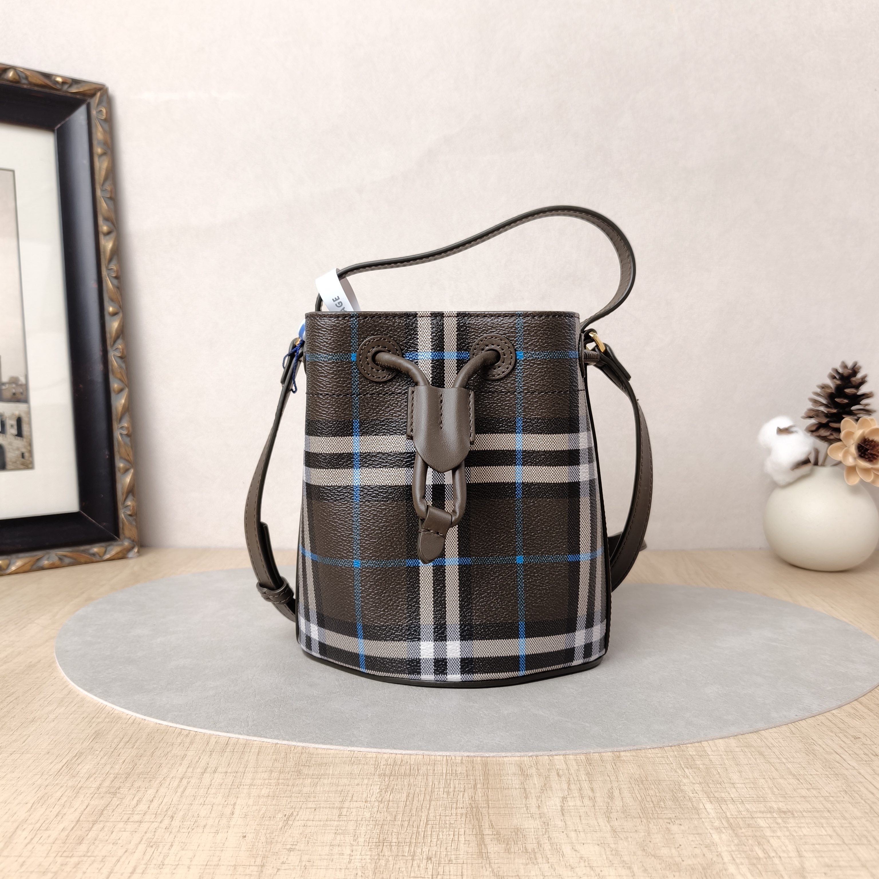 BURBERRY Crossbody Bag Crossbody Bag Colorblock PVC16.5 × 11 × 18.5 cm