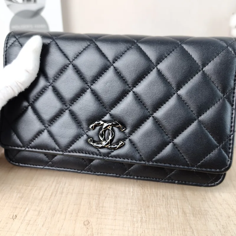 Chanel Crossbody Bag CF WOC Black Lambskin Mini 19.2 × 3.5 × 12.3 cm — detail view 7 of 12