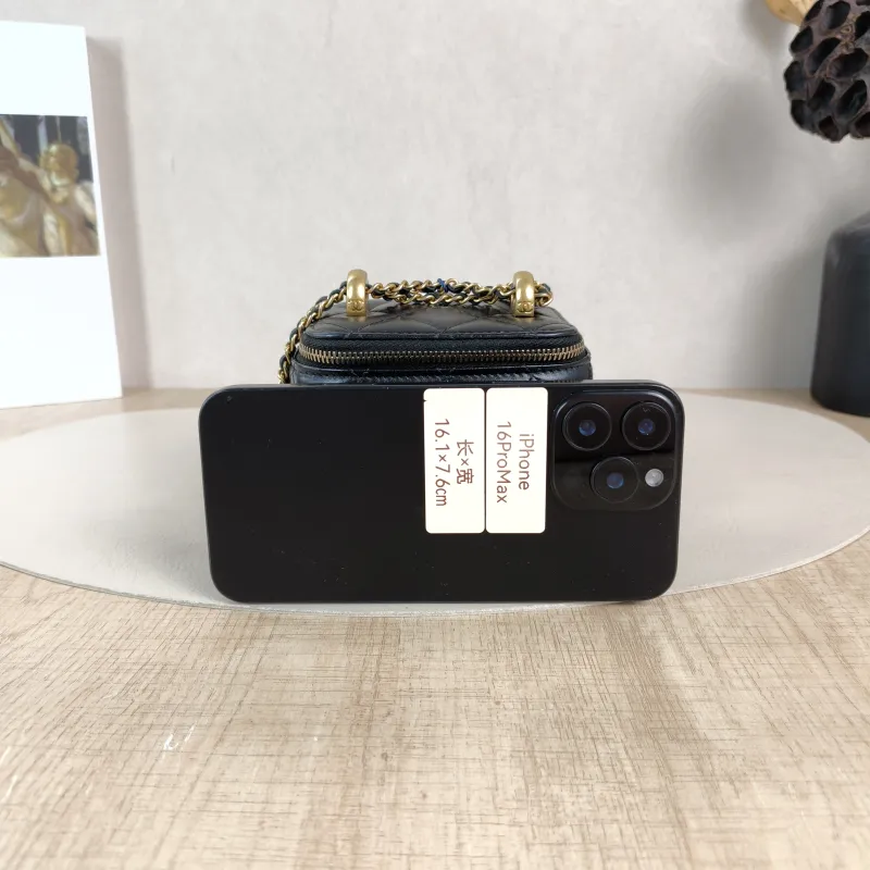 Chanel Crossbody Bag Black Lambskin One Size10 × 7 × 9 cm — cover view 4 of 5