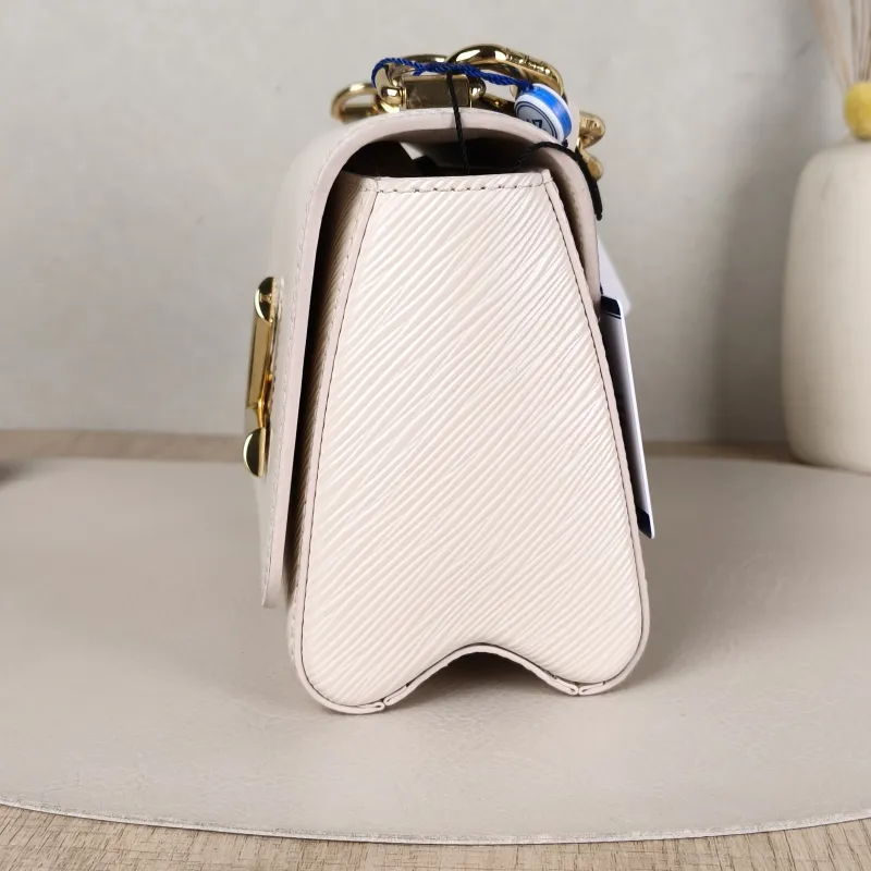 Louis Vuitton Crossbody Bag Twist White Epi Embossed Calfskin Small19 × 9 × 15 cm — detail view 5 of 13