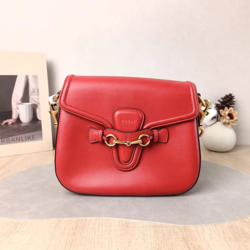 GUCCI Crossbody Bag Crossbody Bag Red Calfskin 23.5 × 7 × 18 cm