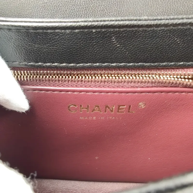 Chanel Top Handle Bag Trendy CC Black Lambskin Mini 19.5 × 8 × 14.5 cm — detail view 14 of 15