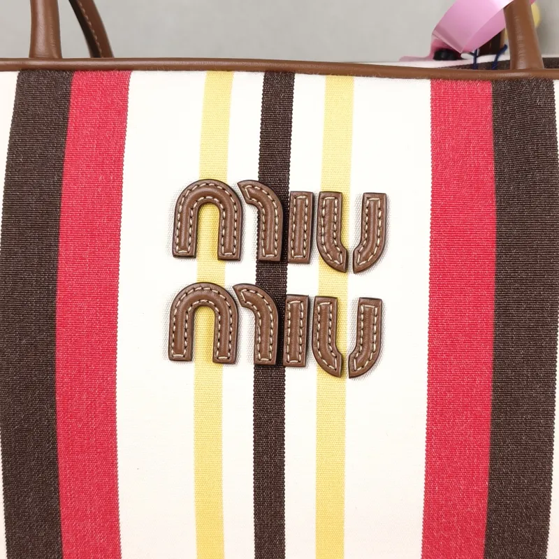 Miumiu Top Handle Bag Beau Colorblock Canvas · Calfskin Large 34 × 10 × 23 cm — detail view 3 of 11