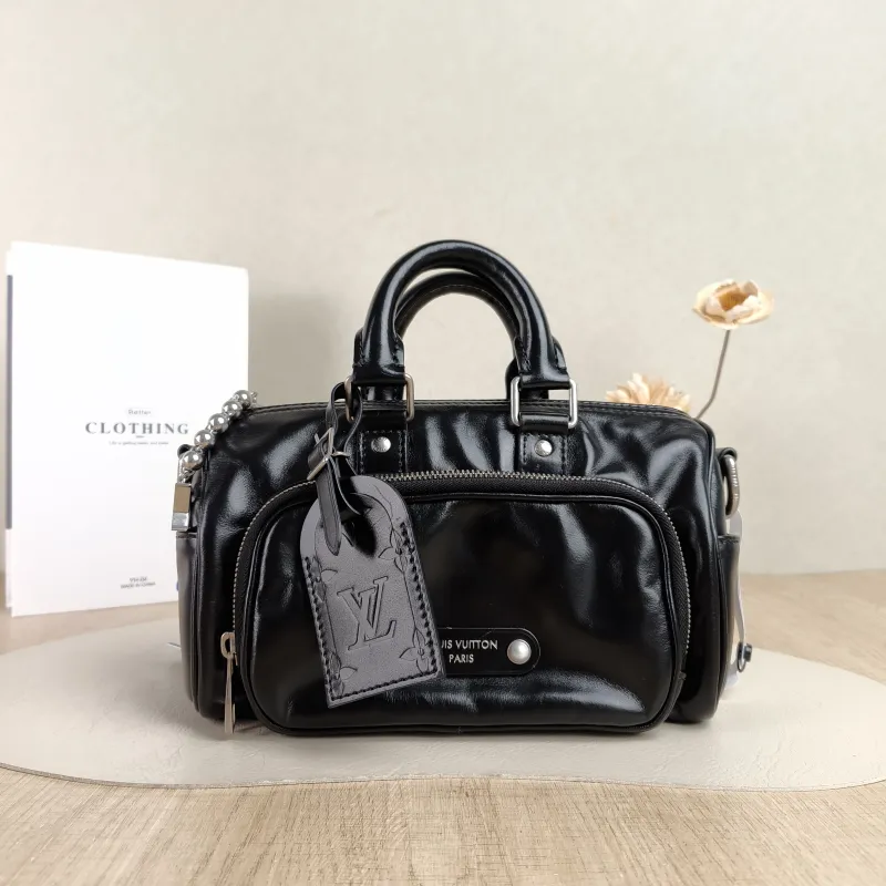 Louis Vuitton Crossbody Bag Keepall Cargo 25Black Calfskin Medium25 × 11 × 15 cm