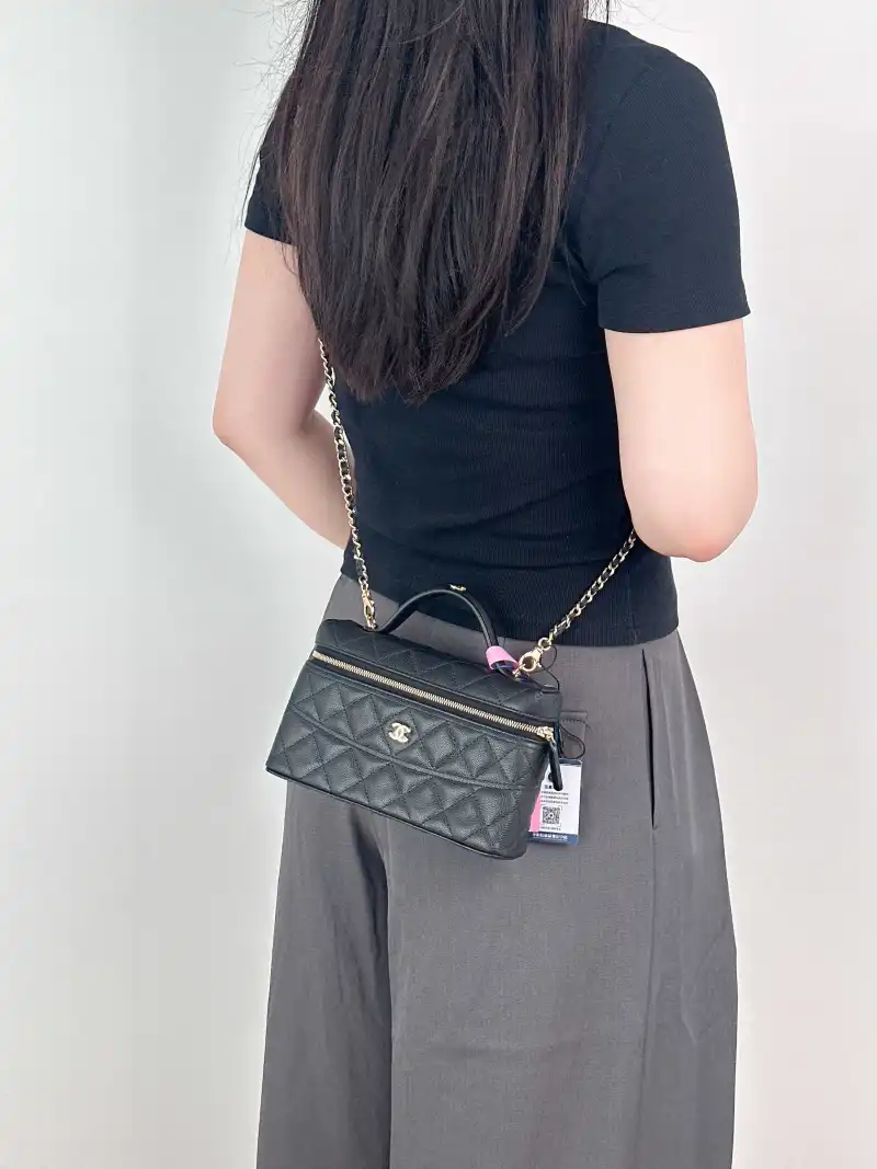 Chanel Top Handle Bag lp Black Grained Calfskin One Size 19.5 × 5 × 17 cm — on-model view 3 of 3