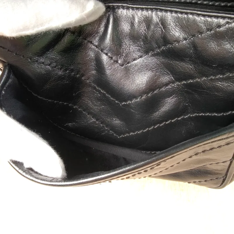SAINT LAURENT Crossbody Bag Niki D Waxed Leather Calfskin Small21 × 7.5 × 16 cm — detail view 10 of 13