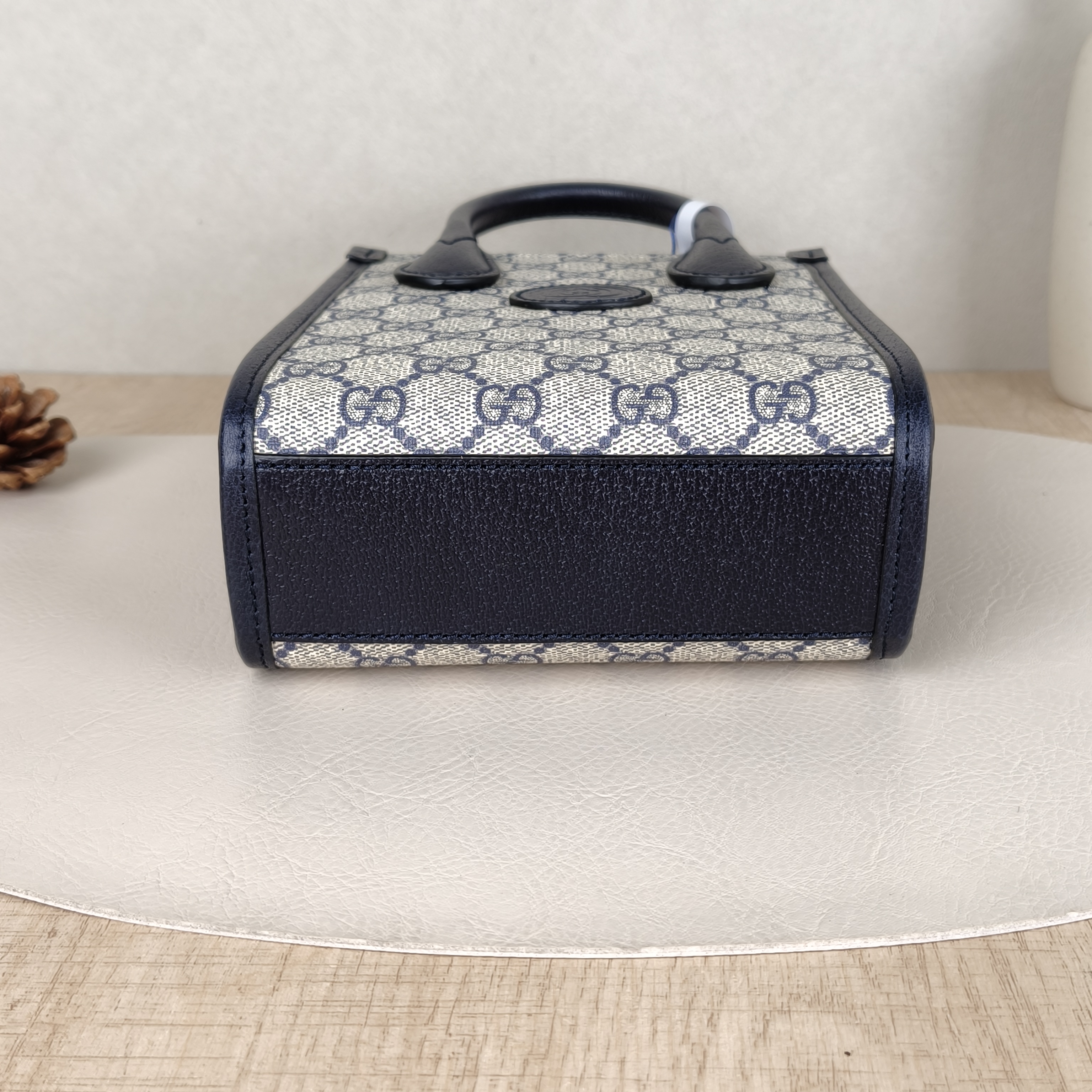 GUCCI Crossbody Bag GG Retro Collection Tote Bag Navy PV Cmini16 × 7 × 20 cm — cover view 2 of 5
