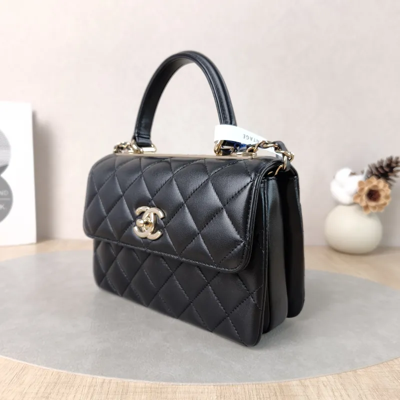 Chanel Top Handle Bag Trendy CC Black Lambskin Mini 19.5 × 8 × 14.5 cm — cover view 3 of 5