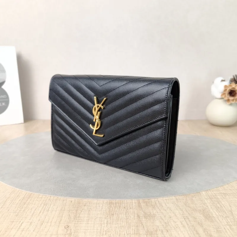 SAINT LAURENT Crossbody Bag CASSANDRE ENVELOPE Black Calfskin One Size22.5 × 4 × 14 cm — cover view 2 of 5