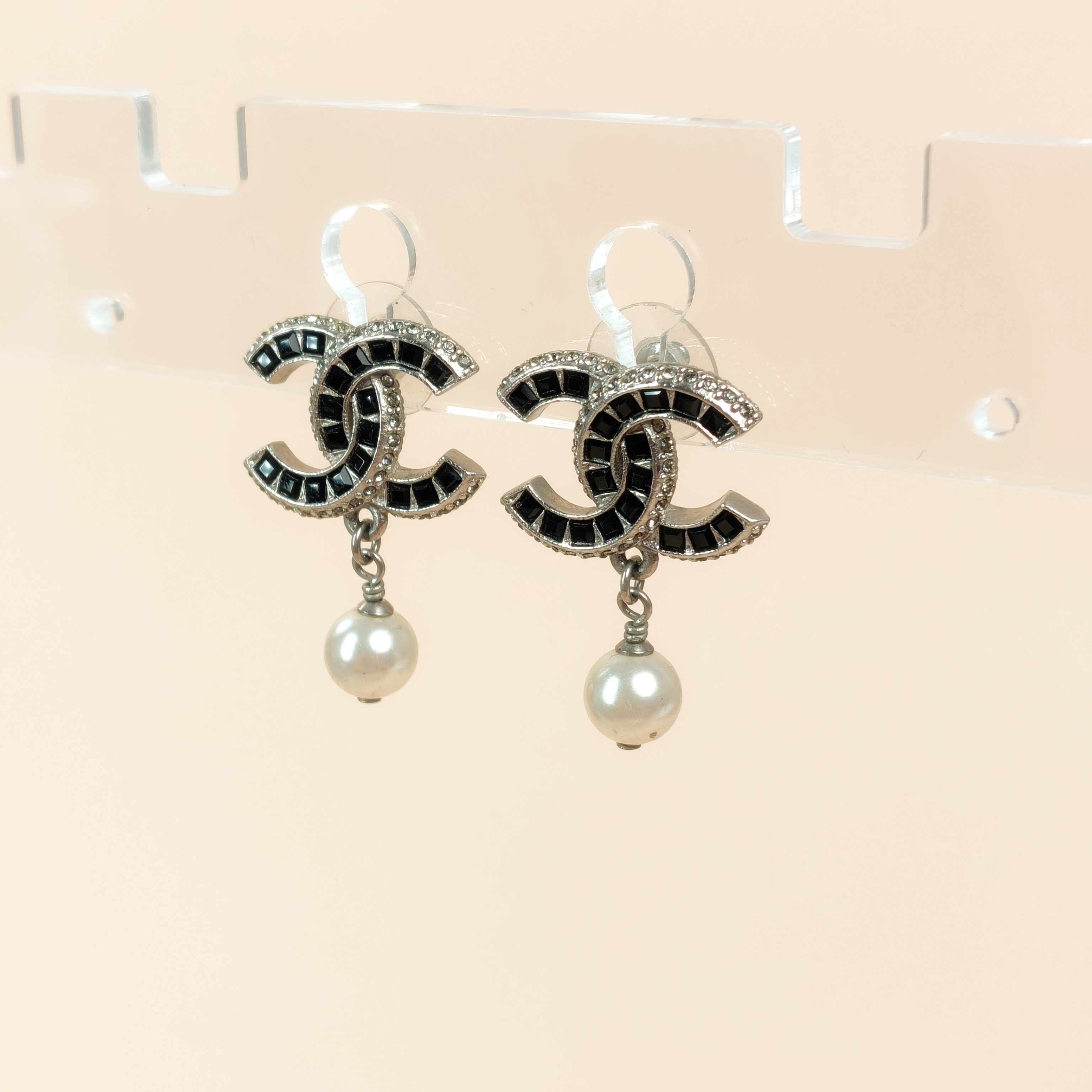Chanel Earrings c Pearl Earrings Silver One Size โ cover view 3 of 7