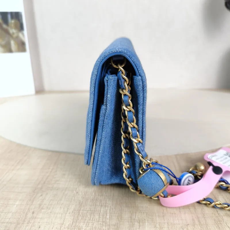 Chanel Crossbody Bag Classic Flap WOC CF WOCWOC Bag Mini 19.2 × 3.5 × 12.3 cm — detail view 12 of 13