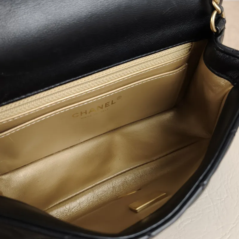 Chanel Crossbody Bag Classic Flap Large Mini CF Mini Black with Gold-Tone Hardware Lambskin mini20 × 6 × 12 cm — detail view 6 of 14