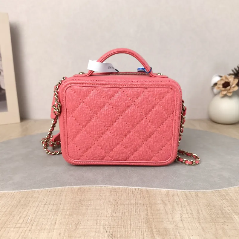 Chanel Crossbody Bag CC Filigree Vanity Cosmetic Bag Pink Grained Calfskin Small 17 × 7 × 13 cm 29 — cover view 3 of 6