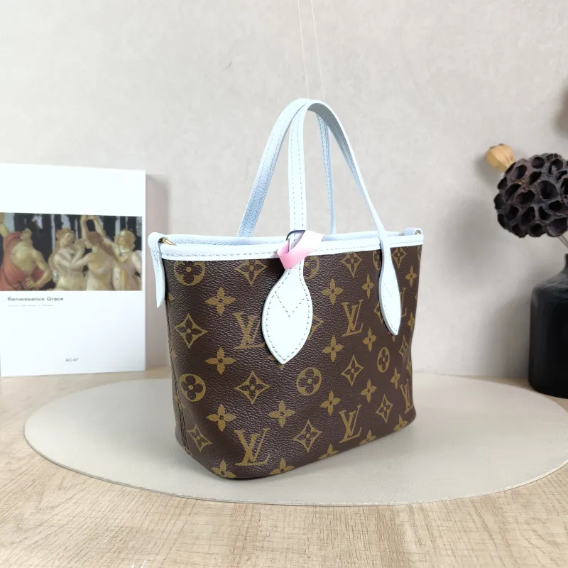 Louis Vuitton Crossbody Bag NEVERFULL INSIDE OUT BB Blue PVC · Calfskin BB 26.5 × 11 × 16.5 cm — cover view 2 of 5