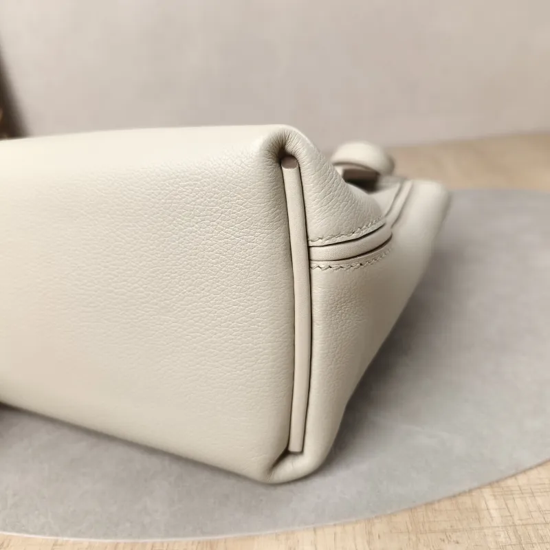 Hermès Crossbody Bag24 · 24 21 Shoulder Bagmini — detail view 4 of 20