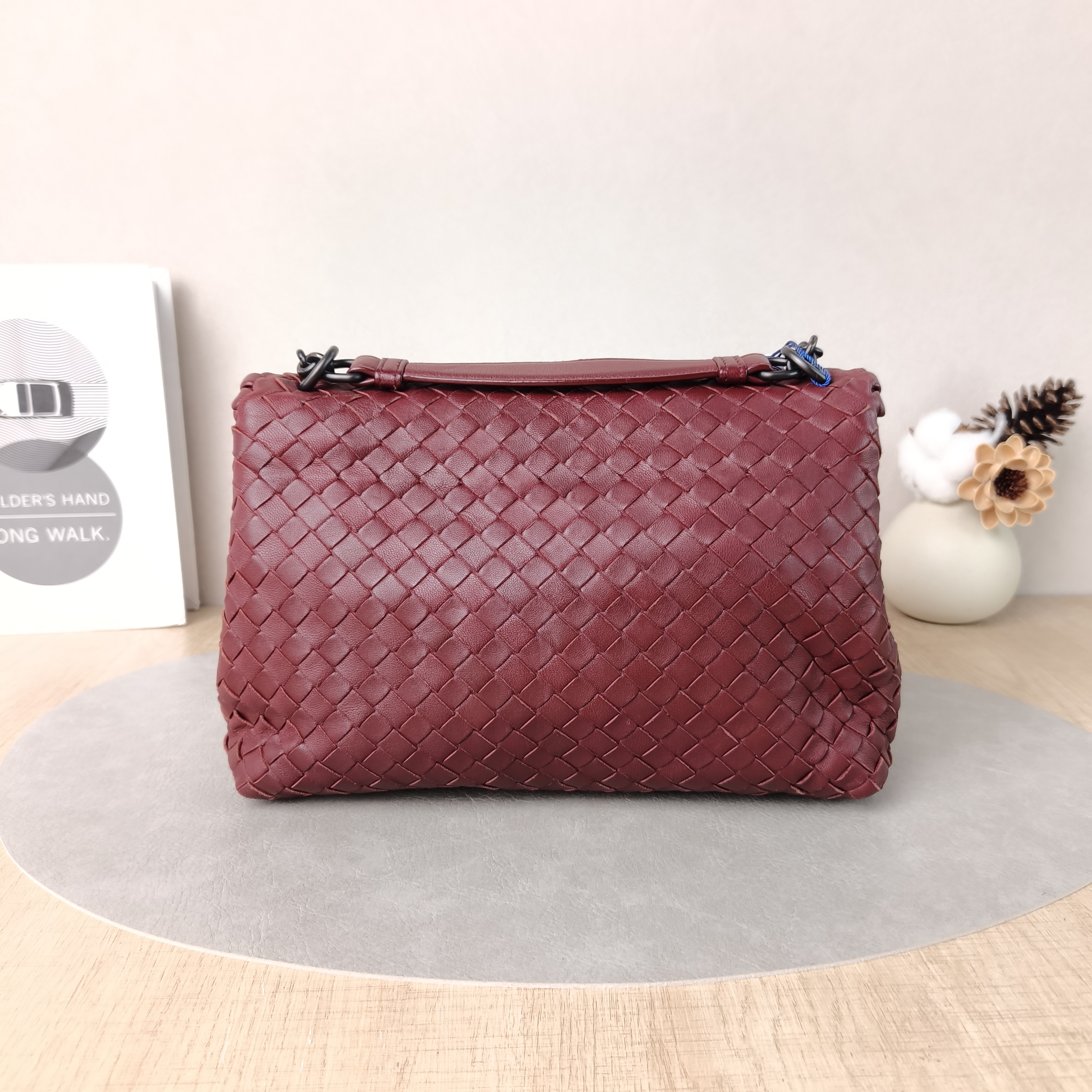 Bottega Veneta Shoulder Bag Olimpia Red Lambskin One Size25 × 9 × 17 cm — cover view 4 of 6
