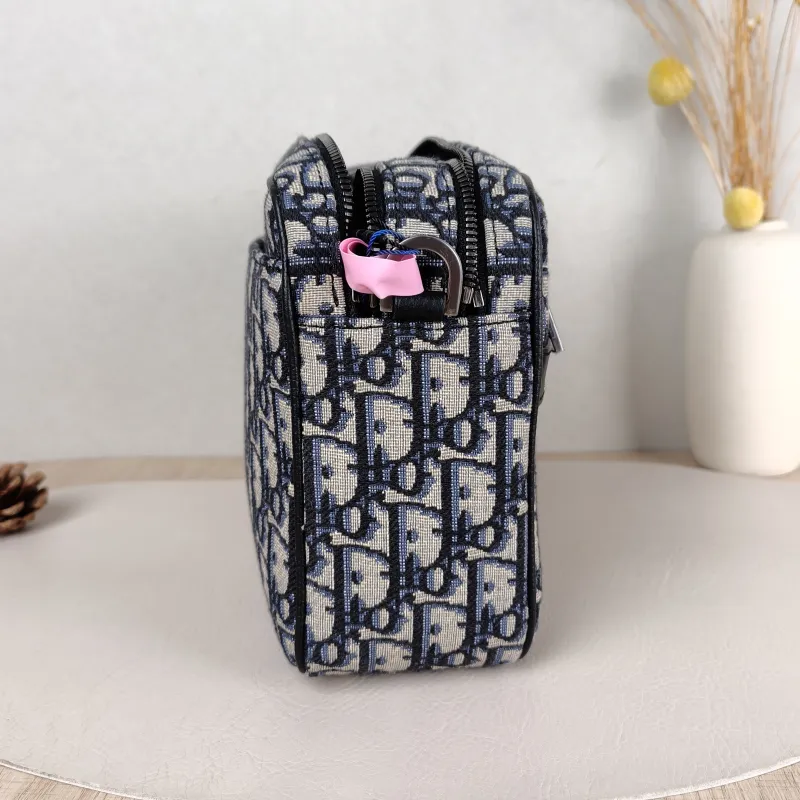 DIOR Crossbody Bag Safari Messenger Bag Beige · Black Large 26.5 × 7.5 × 17.5 cm — detail view 2 of 14