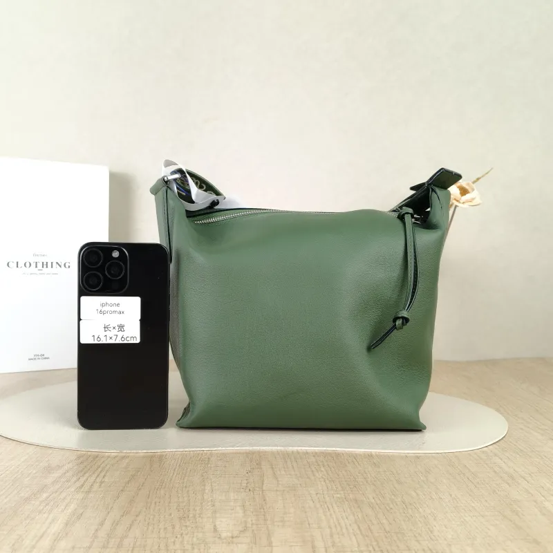 LOEWE Crossbody Bagcubi Crossbody Bag Green Calfskin Small20 × 11 × 15 cm — cover view 5 of 5