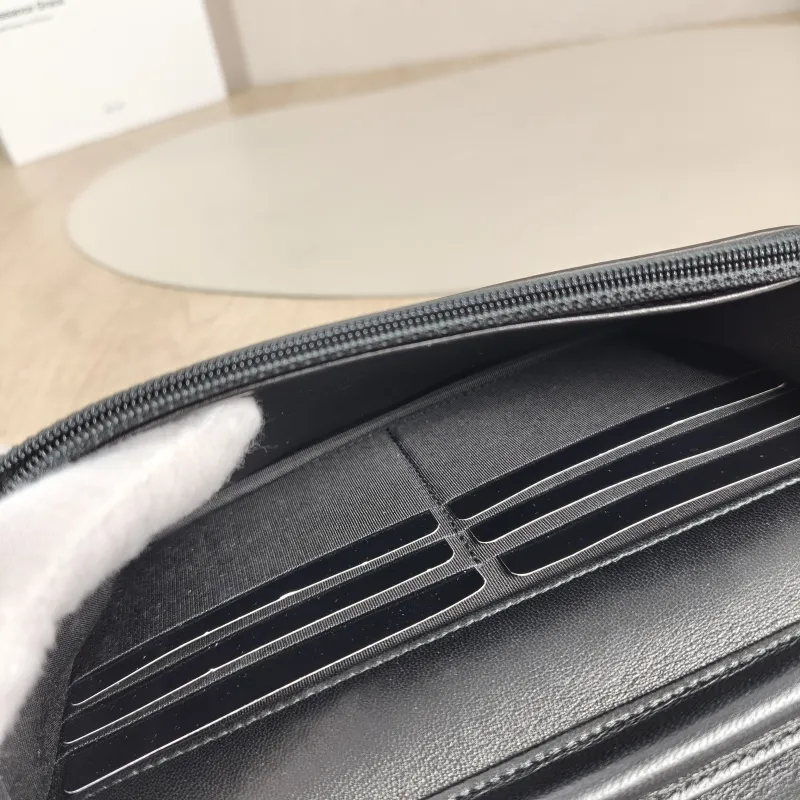Chanel Crossbody Bag CF Pearl WOC Black Mini 19.2 × 3.5 × 12.3 cm 24 — detail view 6 of 13