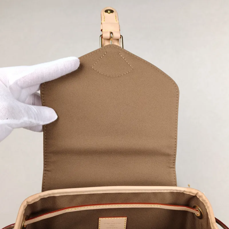 Louis Vuitton Backpack MONTSOURIS Backpack Edition Monogram PVC Medium38 × 21 × 35 cm — detail view 11 of 16