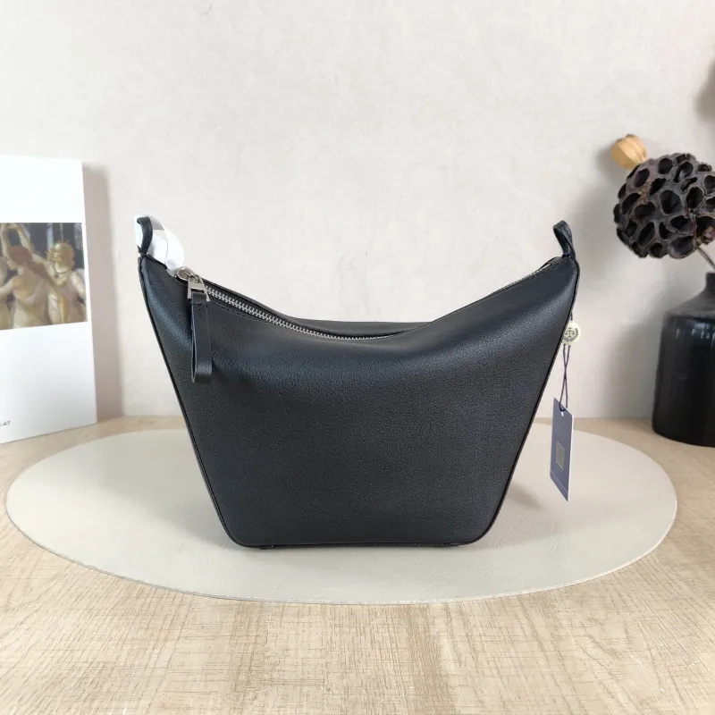LOEWE Shoulder Bag Hammock Hobo Hobo Black Calfskin Mini 28 × 9.5 × 17 cm