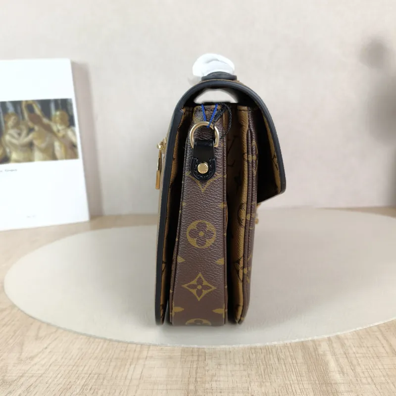 Louis Vuitton Crossbody Bag Pochette Métis Monogram Colorblock PVC Medium25 × 7 × 19 cm — detail view 7 of 12