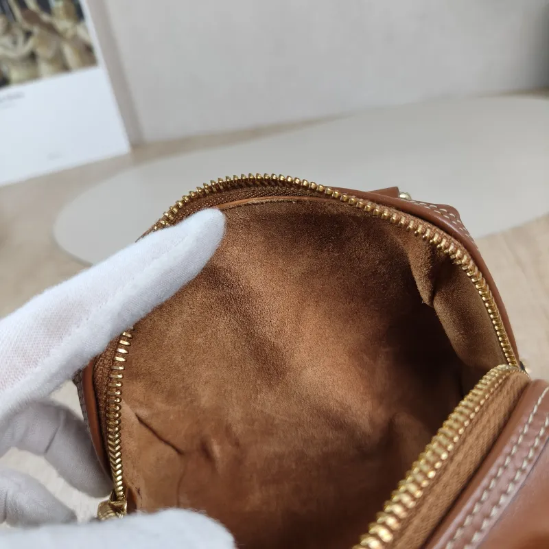CELINE Crossbody Bag Calfskin Mini 14 × 7.5 × 9.5 cm — detail view 8 of 12
