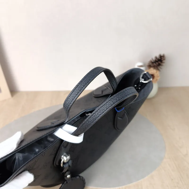 Louis Vuitton Crossbody Bag Blossom Top Handle Bag Black Calfskin Small 20 × 12.5 × 20 cm — detail view 3 of 11