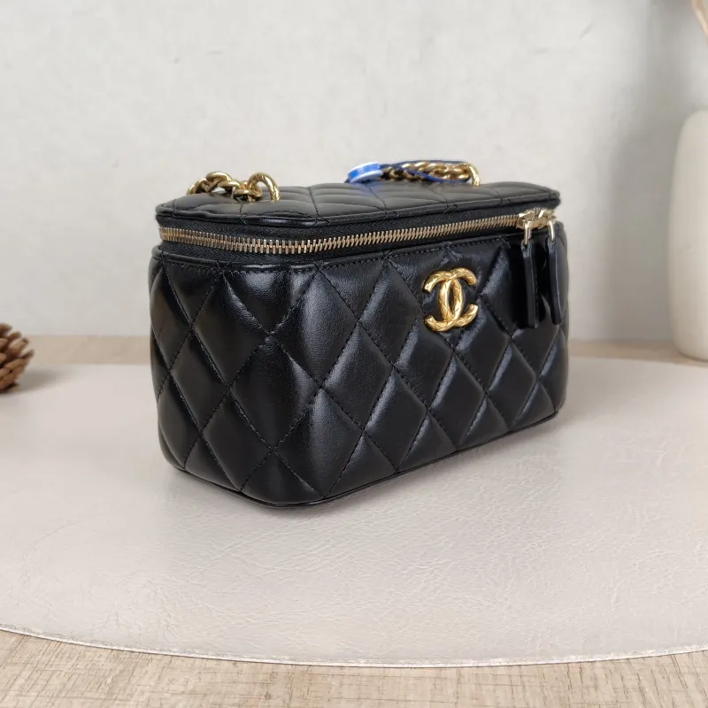 Chanel Crossbody Bag Edition Black Lambskin One Size 16 × 8 × 9.5 cm — cover view 4 of 5