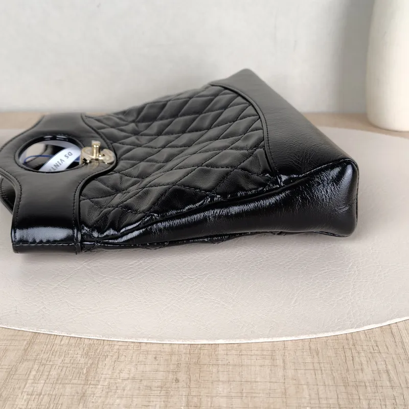 Chanel Crossbody Bag31Bag Black Waxed Leathermini23 × 5.5 × 22 cm — detail view 12 of 12