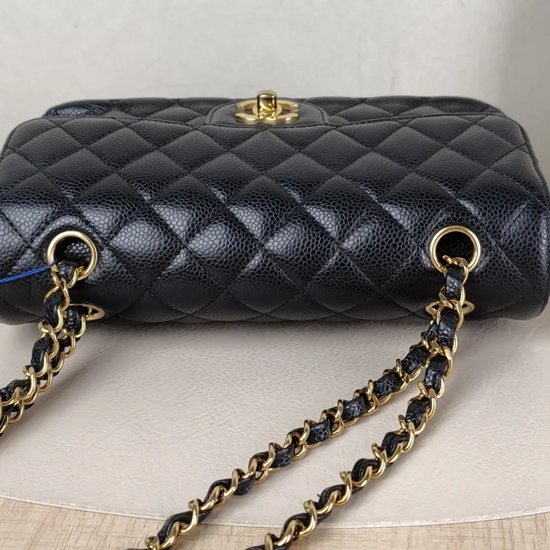 Chanel Crossbody Bag Classic Flap CF Black Grained Calfskin Small 23 × 6 × 14.5 cm — detail view 3 of 13