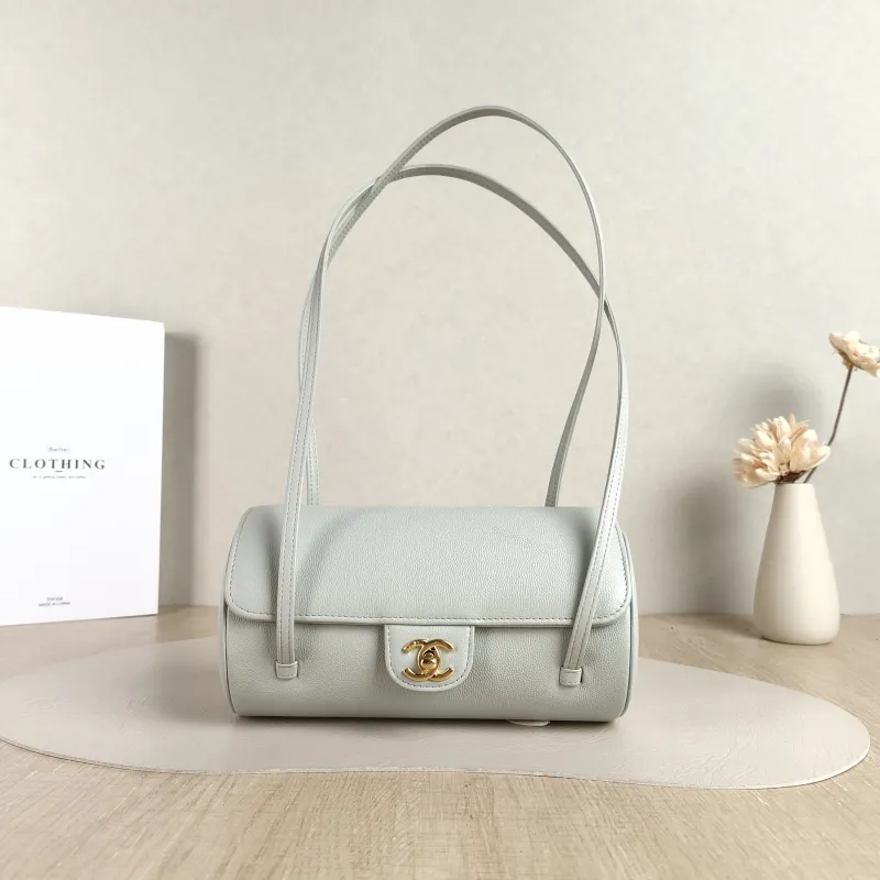 Chanel Shoulder Bag preppy coco Bowling Bag Green Calfskin Small 20.5 × 10 × 10 cm