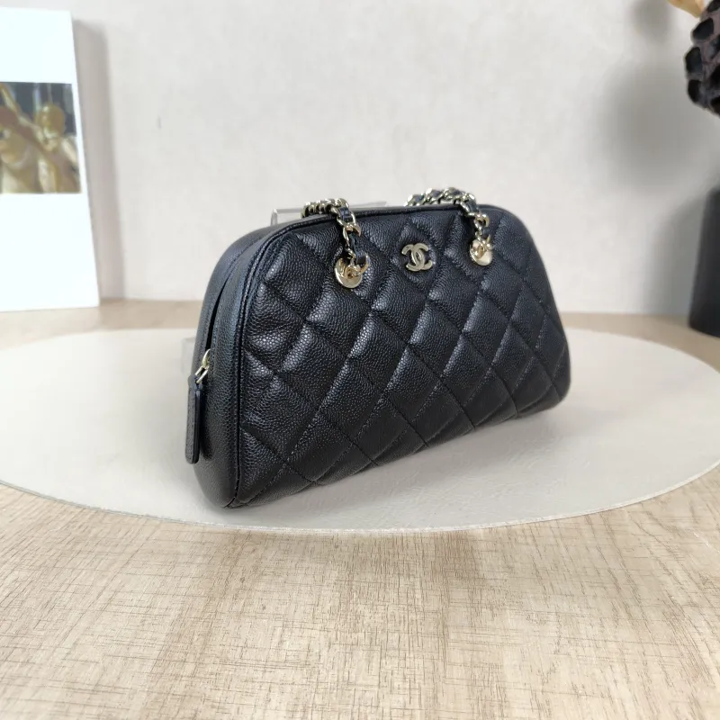 Chanel Shoulder Bag Bowling Bag Black Calfskin One Size19.5 × 5.5 × 12 cm — cover view 2 of 6