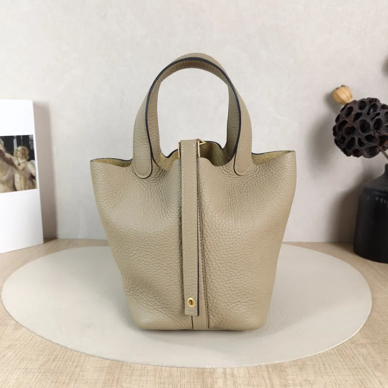 Hermès Top Handle Bag Picotin Lock 18 18 S2 TC Calfskin Small 18 × 13 × 18 cm B — cover view 2 of 5