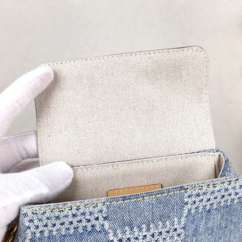 Louis Vuitton Shoulder Bag Nano Steamer Shoulder Bag Blue nano 15 × 7 × 18 cm — detail view 9 of 11