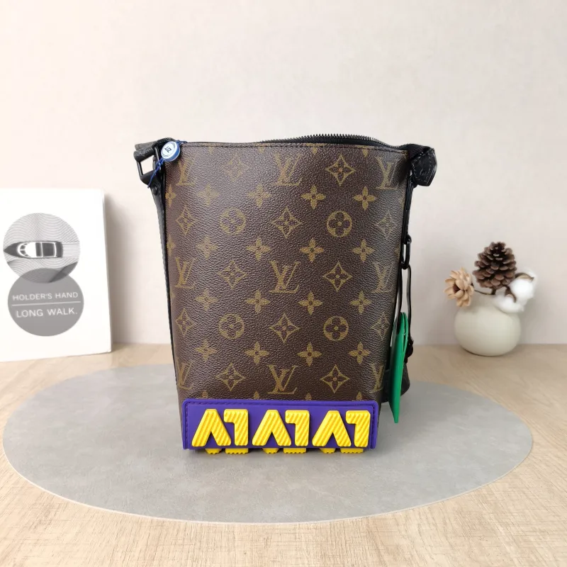 Louis Vuitton Crossbody Bag Cruiser Messenger Bag Monogram PVC One Size16.5 × 10 × 24 cm