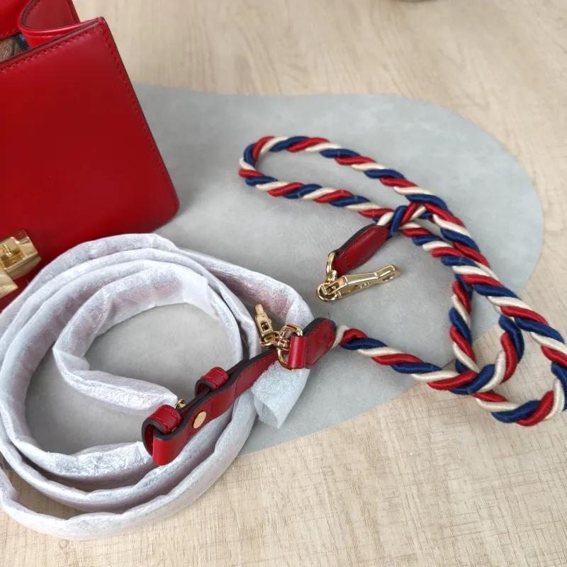 GUCCI Crossbody Bag Sylvie Edition Red Calfskinmini20 × 8 × 14 cm — detail view 10 of 12