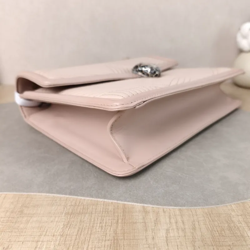 Bvlgari Crossbody Bag Serpenti Diamond Blast Lambskin 28.5 × 8.5 × 20 cm — detail view 1 of 12