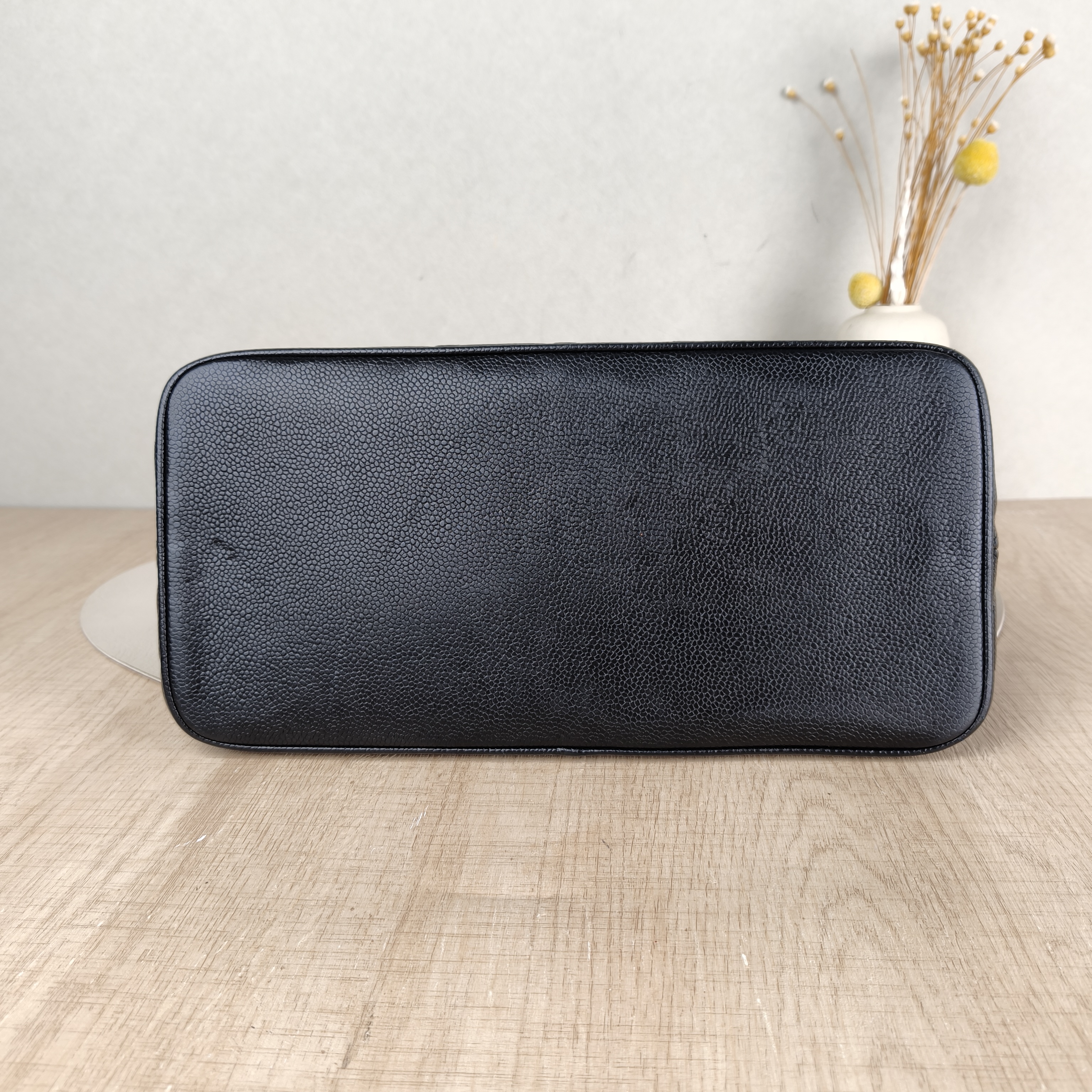 Chanel Top Handle Bag Medallion Black Grained Calfskin Large30 × 15 × 24 cm Conditioned — cover view 3 of 5