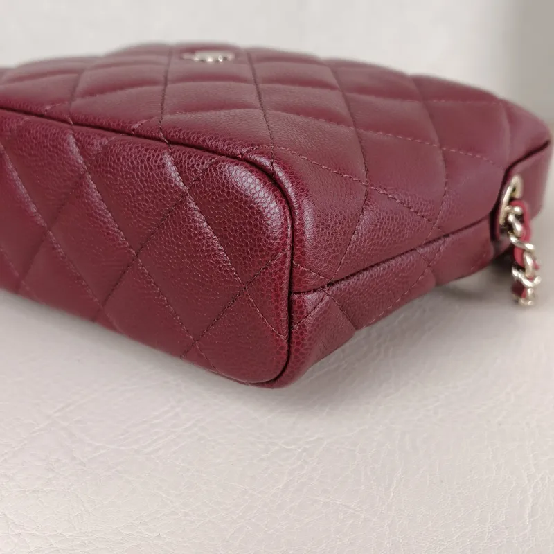 Chanel Crossbody Bag Crossbody Bag Red Grained Calfskin One Size 16 × 6 × 12 cm — detail view 13 of 13
