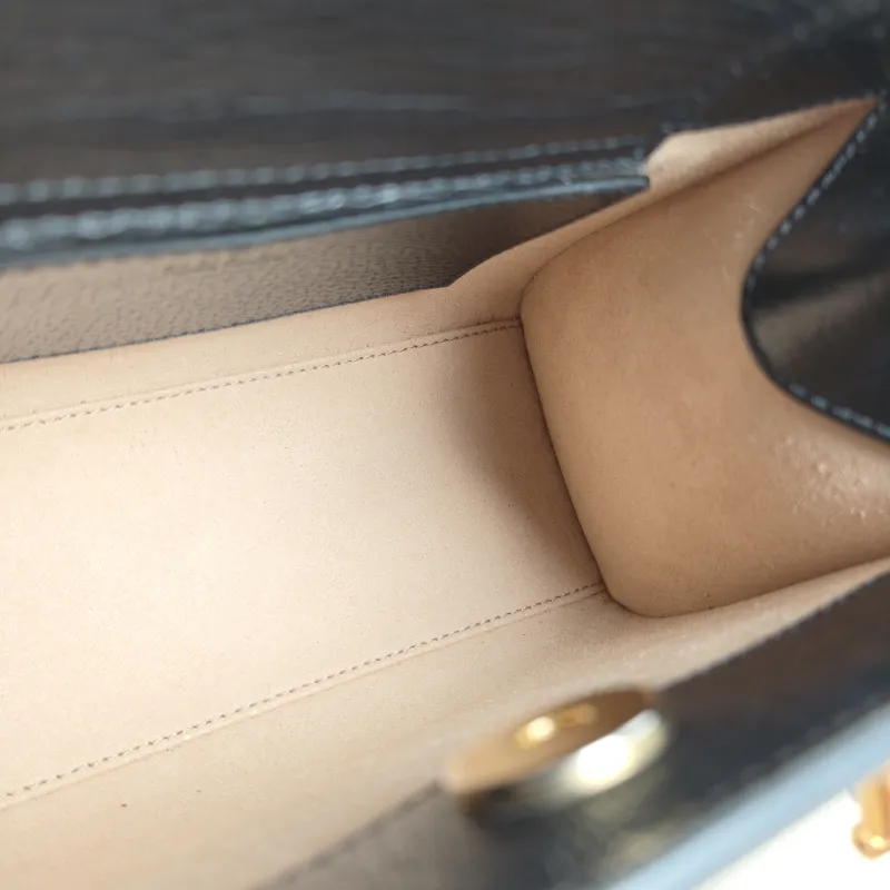 GUCCI Top Handle Bag Diana Top Handle Bag Black CC alfskin Small 20 × 10 × 16 cm — detail view 9 of 10