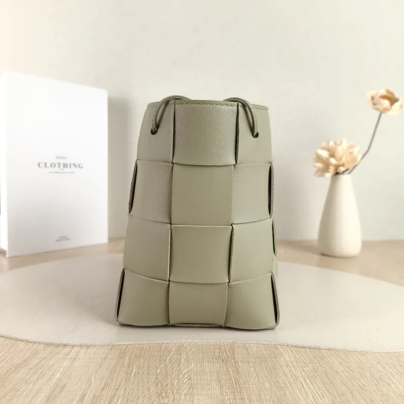 Bottega Veneta Crossbody Bag Cassette Woven Lambskin One Size 14 × 14 × 18 cm — detail view 8 of 9