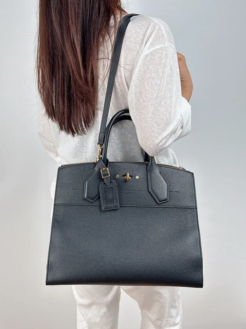 Louis Vuitton Crossbody Bag CITY STEAMER Shoulder Bag Black Calfskin Large 34 × 14 × 29 cm — on-model view 1 of 2