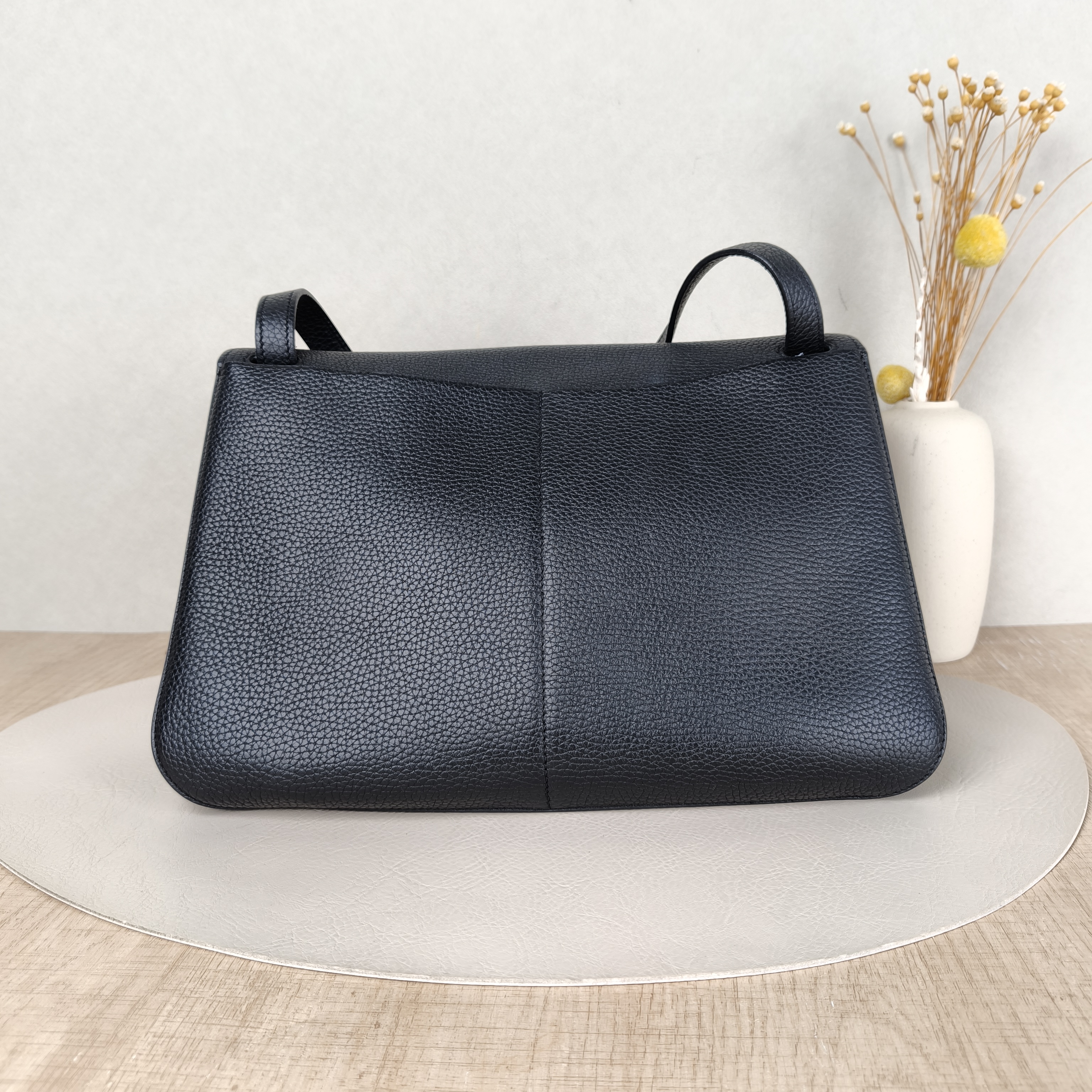 Hermès Shoulder Bag Halzan 31Black TC Calfskin Medium31 × 9 × 28.5 cm — cover view 2 of 5
