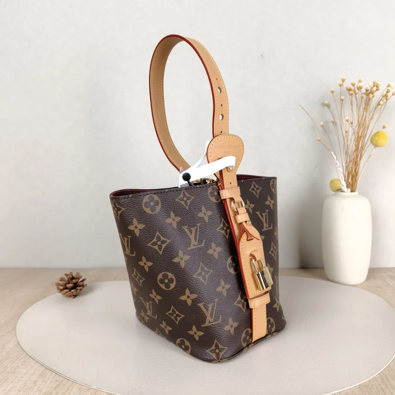 Louis Vuitton Top Handle Bag ALL IN BB Monogram PVCBB16 × 12 × 18 cm — cover view 2 of 5