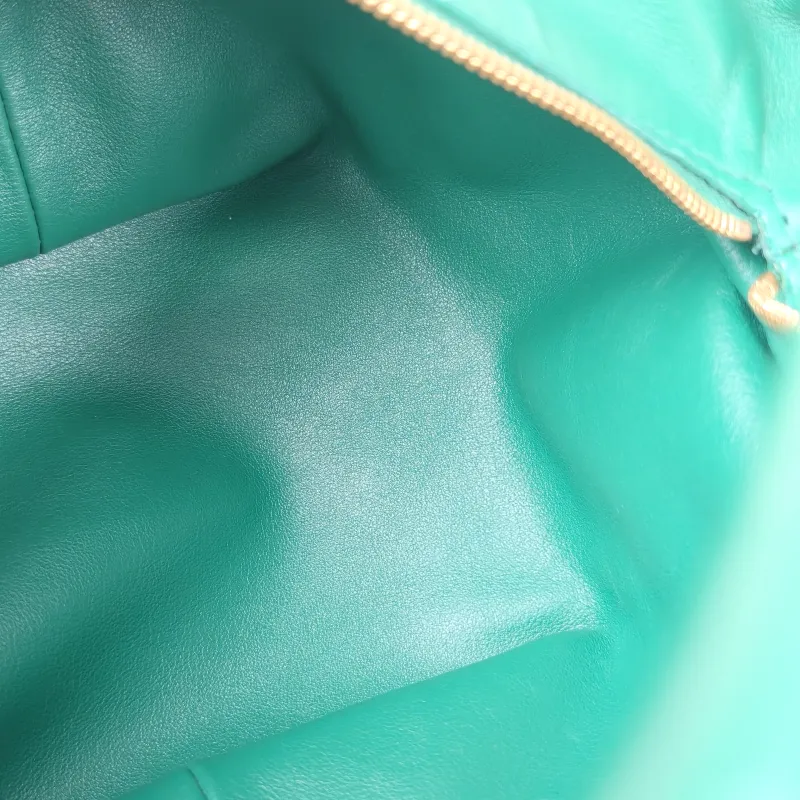 Bottega Veneta Top Handle Bag Jodie Green Calfskin Mini 28 × 8 × 23 cm — detail view 1 of 9