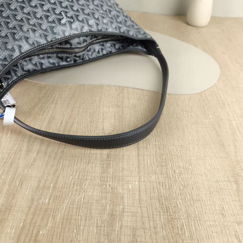 GOYARD Shoulder Bag Boheme Hobo​ Grey ine Canvas Small 43 × 14 × 27 cm — detail view 6 of 9