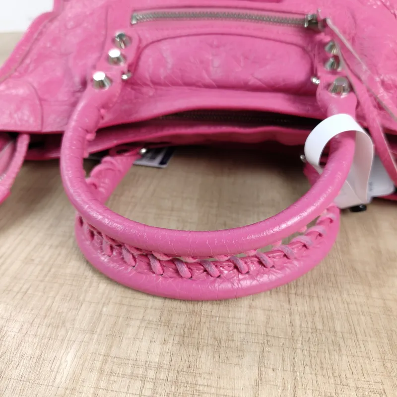 BALENCIAGA Crossbody Bag Classic City Red Waxed Leather Small30 × 10 × 21 cm — detail view 13 of 13
