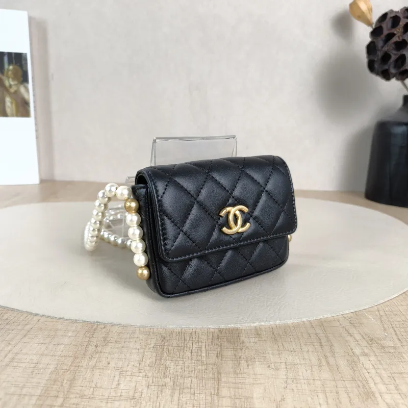 Chanel Crossbody Bag Pearl Crossbody Bag Black Calfskin One Size12 × 4 × 9 cm — cover view 3 of 6